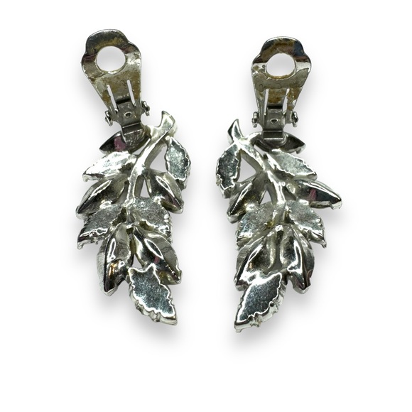 Vintage Aurora Borealis Navette Crystal Brooch Clip on Earring Set - Picture 8 of 8